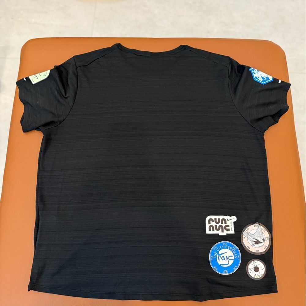 NWOT Nike Dri-FIT Miler NYC Short Sleeve Running Top Black Men’s - Picture 11 of 14